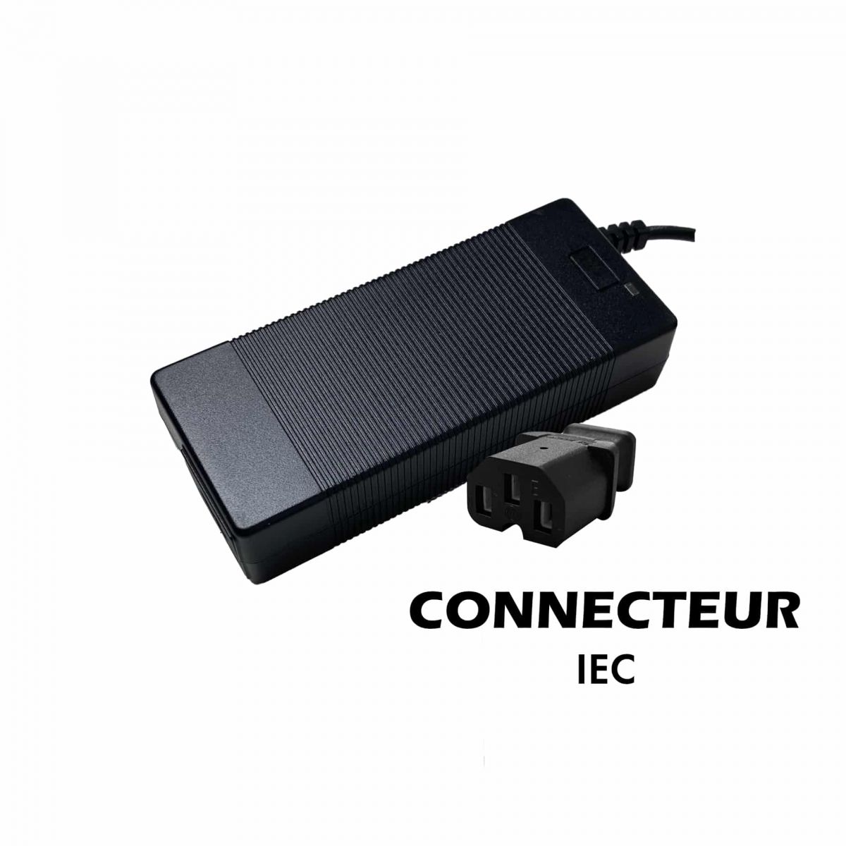 Acculader 60V 67.2V / 2A IEC socket