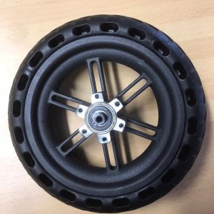 Achtervelg + Volrubberen band Windgoo  € 19,95