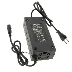 Acculader 67,2 Volt 2A Lader XLR Stekker - € 49,95