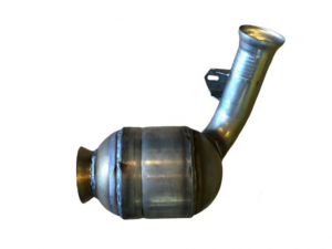 Katalysator OEM 2034904136 - € 179,95